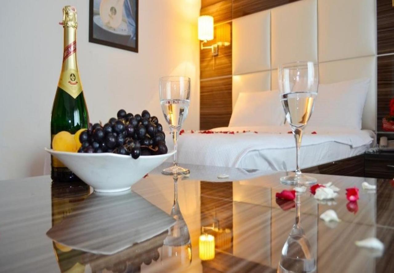 Red House Vip Apartmant Suites Стамбул Экстерьер фото